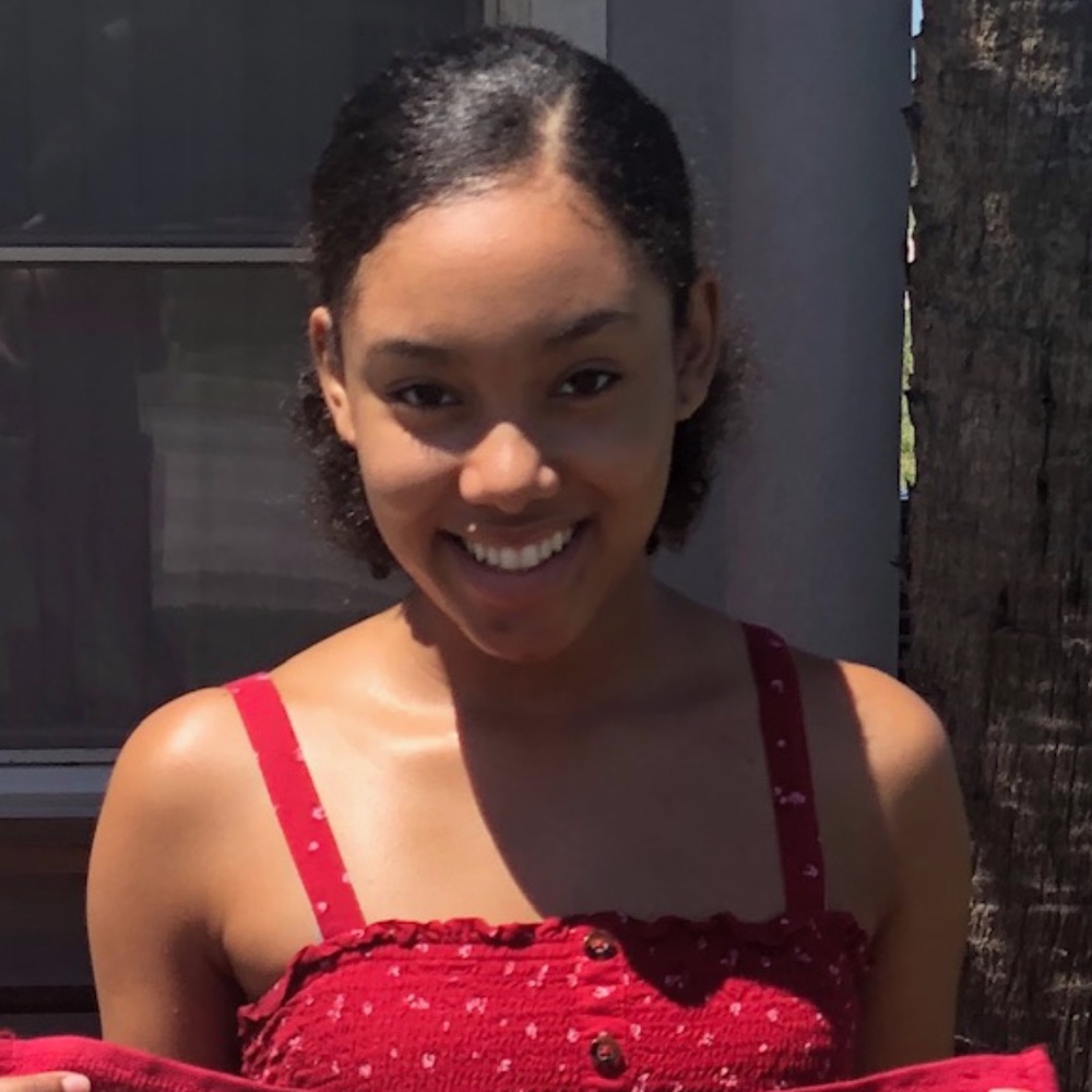 Meet your Posher, Esmeralda